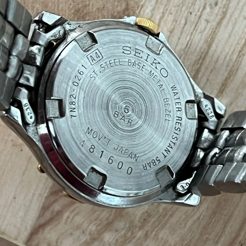 Seiko Sport 50 Ladies Watch Vintage Two-Tone Bracelet Iridescent Dial Date - Picture 13 of 16